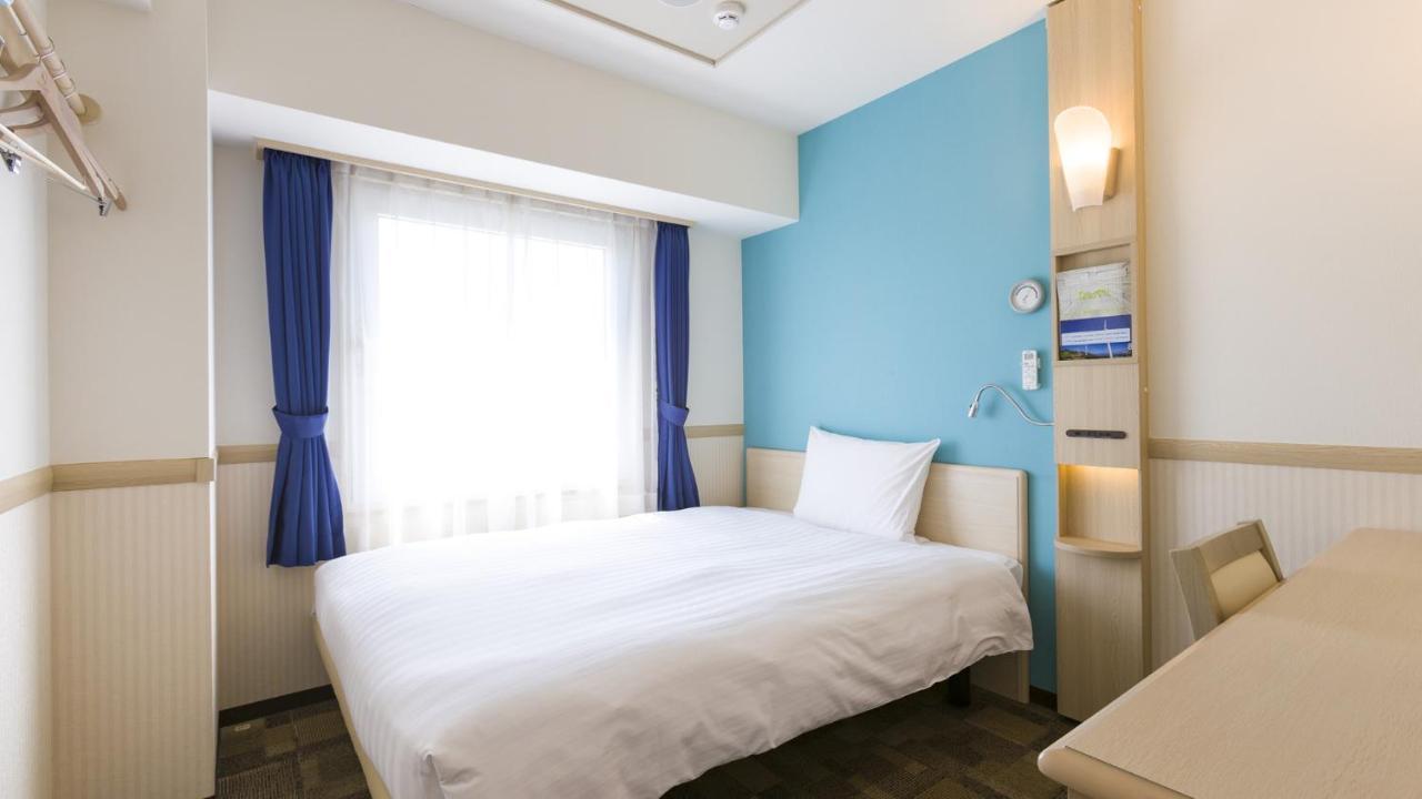 Toyoko Inn Iwakuni Eki Nishi Guchi Екстериор снимка