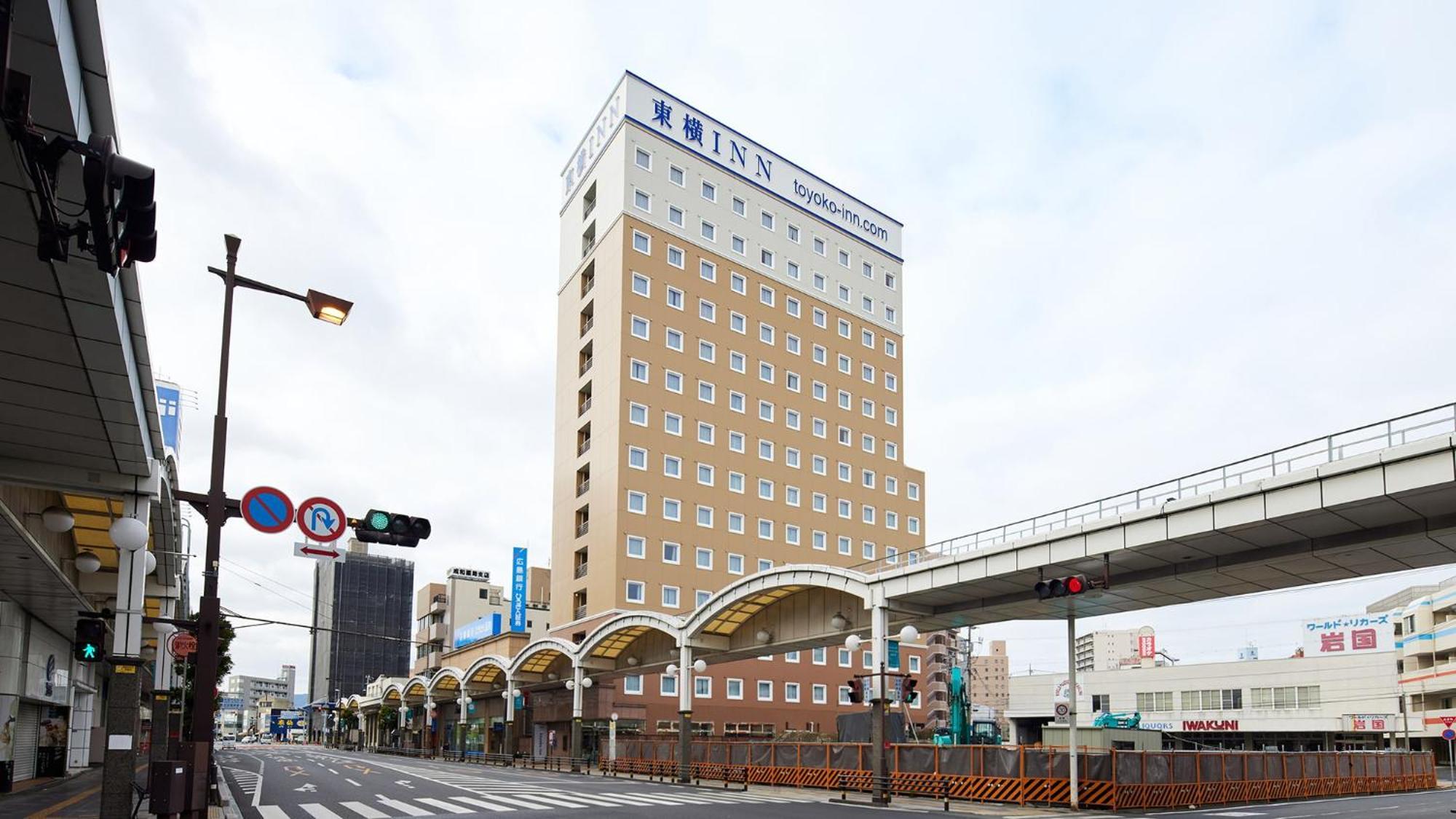Toyoko Inn Iwakuni Eki Nishi Guchi Екстериор снимка