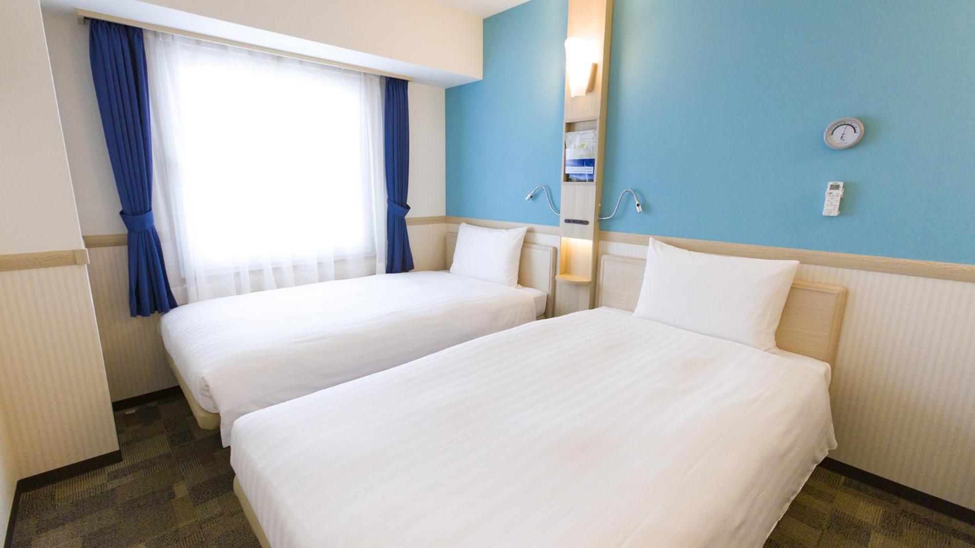 Toyoko Inn Iwakuni Eki Nishi Guchi Екстериор снимка